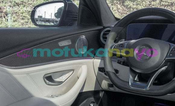 Buy Import Mercedes-Benz 190 (W201) Black Car in Import - Dubai in Bandundu Buy Import Mercedes-Benz 190 (W201) Black Car in Import - Dubai in Bandundu