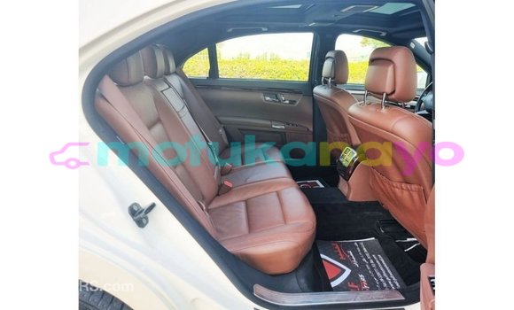 Buy Import Mercedes-Benz 190 (W201) White Car in Import - Dubai in Bandundu Buy Import Mercedes-Benz 190 (W201) White Car in Import - Dubai in Bandundu