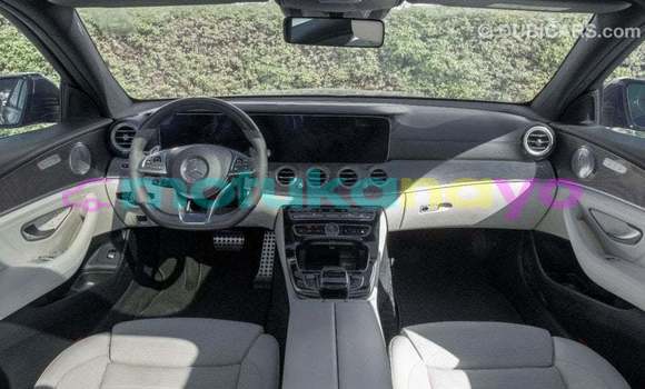 Acheter Import Voiture Mercedes-Benz 190 (W201) Noir à Import - Dubai, Bandundu Acheter Import Voiture Mercedes-Benz 190 (W201) Noir à Import - Dubai, Bandundu