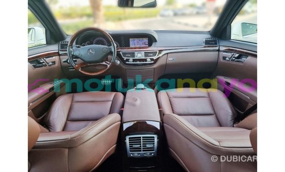 Buy Import Mercedes-Benz 190 (W201) White Car in Import - Dubai in Bandundu Buy Import Mercedes-Benz 190 (W201) White Car in Import - Dubai in Bandundu