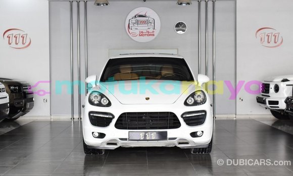 Buy Import Porsche Cayenne White Car in Import - Dubai in Bandundu Buy Import Porsche Cayenne White Car in Import - Dubai in Bandundu