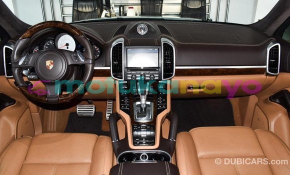 Buy Import Porsche Cayenne White Car in Import - Dubai in Bandundu Buy Import Porsche Cayenne White Car in Import - Dubai in Bandundu