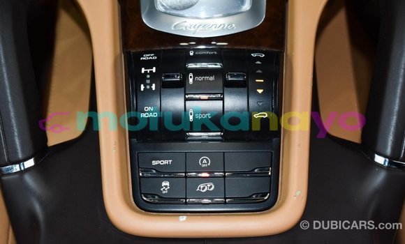 Buy Import Porsche Cayenne White Car in Import - Dubai in Bandundu Buy Import Porsche Cayenne White Car in Import - Dubai in Bandundu