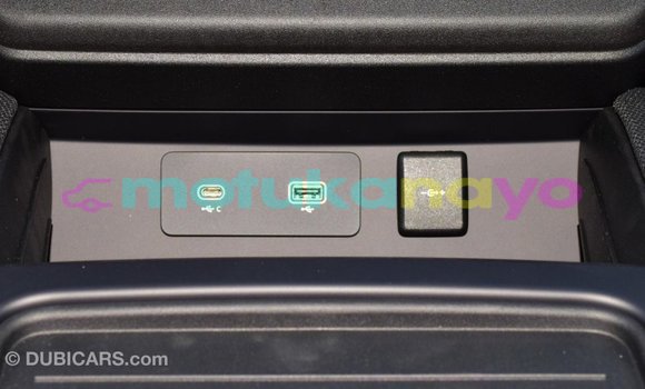 Buy Import Land Rover Defender Other Car in Import - Dubai in Bandundu Buy Import Land Rover Defender Other Car in Import - Dubai in Bandundu