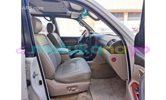 Buy Import Lexus LX White Car in Import - Dubai in Bandundu Buy Import Lexus LX White Car in Import - Dubai in Bandundu