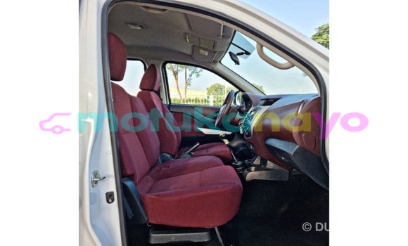 Acheter Import Voiture Nissan Navara Blanc à Import - Dubai, Bandundu Acheter Import Voiture Nissan Navara Blanc à Import - Dubai, Bandundu