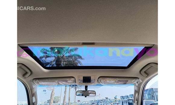 Buy Import Toyota Prado White Car in Import - Dubai in Bandundu Buy Import Toyota Prado White Car in Import - Dubai in Bandundu