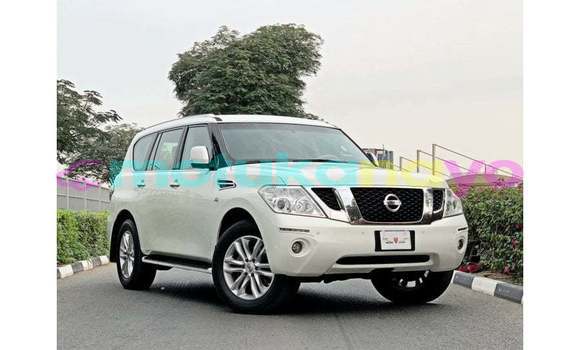 Acheter Import Voiture Nissan Patrol Blanc à Import - Dubai, Bandundu Acheter Import Voiture Nissan Patrol Blanc à Import - Dubai, Bandundu