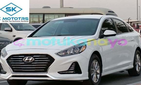 Acheter Import Voiture Hyundai Sonata Blanc à Import - Dubai, Bandundu Acheter Import Voiture Hyundai Sonata Blanc à Import - Dubai, Bandundu