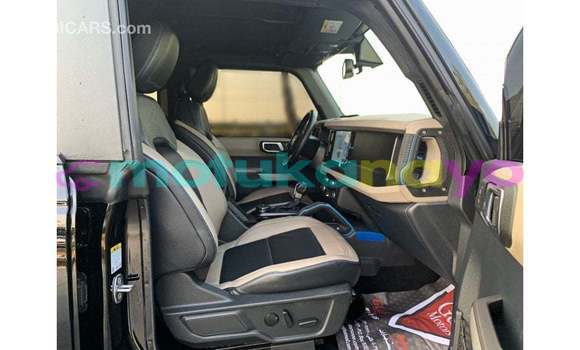 Buy Import Ford Bronco White Car in Import - Dubai in Bandundu Buy Import Ford Bronco White Car in Import - Dubai in Bandundu