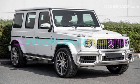 Acheter Import Voiture Mercedes-Benz 190 (W201) Blanc à Import - Dubai, Bandundu Acheter Import Voiture Mercedes-Benz 190 (W201) Blanc à Import - Dubai, Bandundu