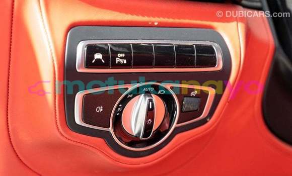 Buy Import Mercedes-Benz 190 (W201) White Car in Import - Dubai in Bandundu Buy Import Mercedes-Benz 190 (W201) White Car in Import - Dubai in Bandundu