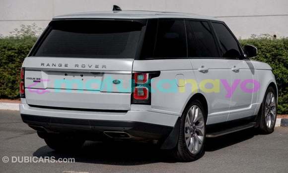Acheter Import Voiture Land Rover Range Rover Blanc à Import - Dubai, Bandundu Acheter Import Voiture Land Rover Range Rover Blanc à Import - Dubai, Bandundu