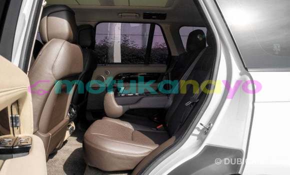 Acheter Import Voiture Land Rover Range Rover Blanc à Import - Dubai, Bandundu Acheter Import Voiture Land Rover Range Rover Blanc à Import - Dubai, Bandundu