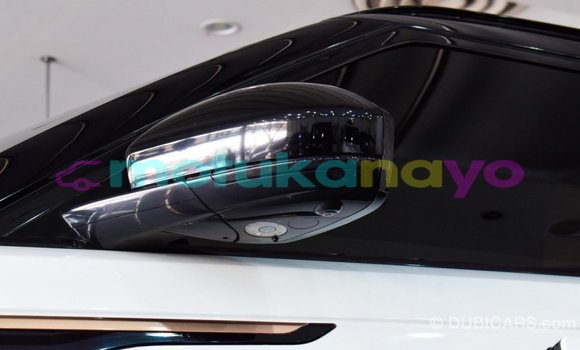 Buy Import Land Rover Range Rover White Car in Import - Dubai in Bandundu Buy Import Land Rover Range Rover White Car in Import - Dubai in Bandundu