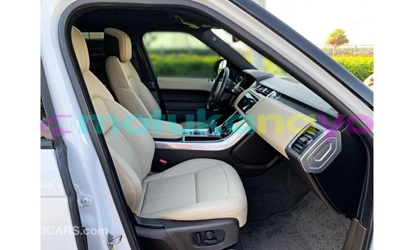Buy Import Land Rover Range Rover White Car in Import - Dubai in Bandundu Buy Import Land Rover Range Rover White Car in Import - Dubai in Bandundu