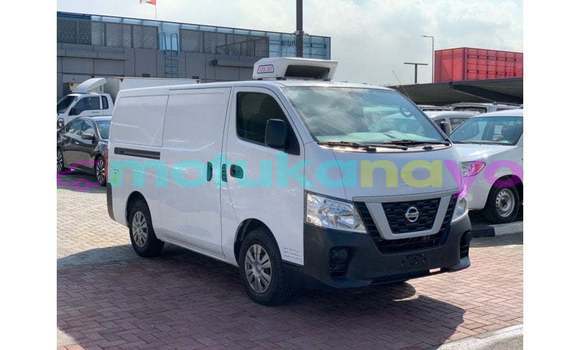 Acheter Import Voiture Nissan Urvan Blanc à Import - Dubai, Bandundu
