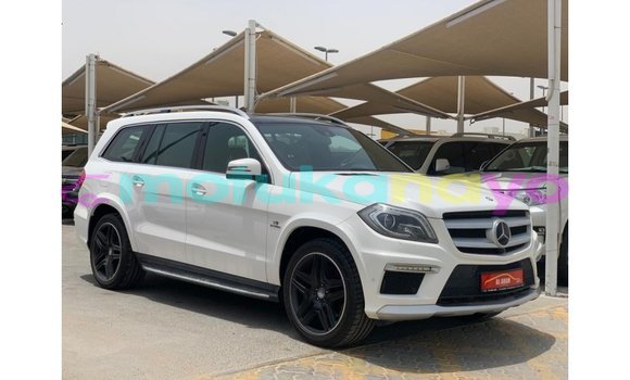 Buy Import Mercedes-Benz 190 (W201) White Car in Import - Dubai in Bandundu