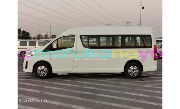 Buy Import Toyota Hiace White Car in Import - Dubai in Bandundu Buy Import Toyota Hiace White Car in Import - Dubai in Bandundu