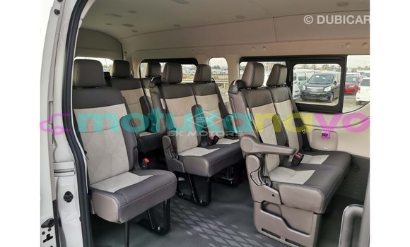 Buy Import Toyota Hiace White Car in Import - Dubai in Bandundu Buy Import Toyota Hiace White Car in Import - Dubai in Bandundu