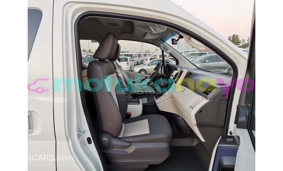 Buy Import Toyota Hiace White Car in Import - Dubai in Bandundu Buy Import Toyota Hiace White Car in Import - Dubai in Bandundu