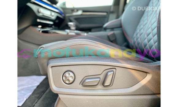 Buy Import Audi Q5 Beige Car in Import - Dubai in Bandundu Buy Import Audi Q5 Beige Car in Import - Dubai in Bandundu