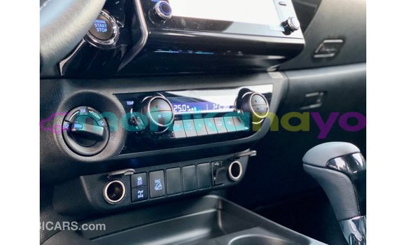 Buy Import Toyota Hilux Black Car in Import - Dubai in Bandundu Buy Import Toyota Hilux Black Car in Import - Dubai in Bandundu