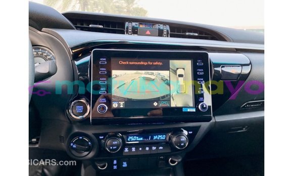 Buy Import Toyota Hilux Black Car in Import - Dubai in Bandundu Buy Import Toyota Hilux Black Car in Import - Dubai in Bandundu