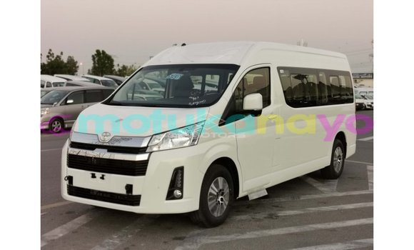Acheter Import Voiture Toyota Hiace Blanc à Import - Dubai, Bandundu