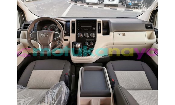 Buy Import Toyota Hiace White Car in Import - Dubai in Bandundu Buy Import Toyota Hiace White Car in Import - Dubai in Bandundu