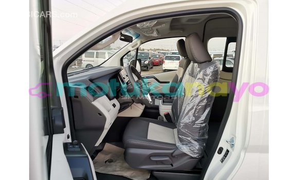 Buy Import Toyota Hiace White Car in Import - Dubai in Bandundu Buy Import Toyota Hiace White Car in Import - Dubai in Bandundu
