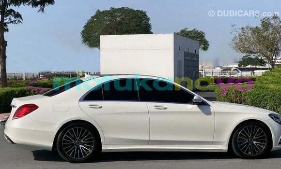 Buy Import Mercedes-Benz 190 (W201) White Car in Import - Dubai in Bandundu Buy Import Mercedes-Benz 190 (W201) White Car in Import - Dubai in Bandundu