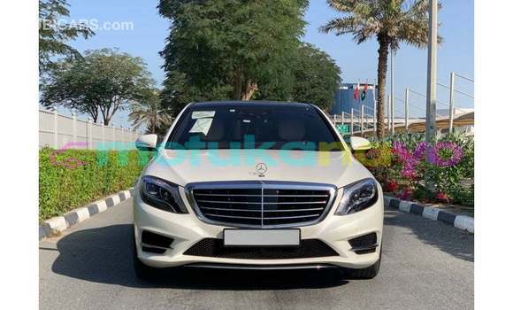 Buy Import Mercedes-Benz 190 (W201) White Car in Import - Dubai in Bandundu Buy Import Mercedes-Benz 190 (W201) White Car in Import - Dubai in Bandundu