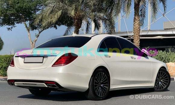 Buy Import Mercedes-Benz 190 (W201) White Car in Import - Dubai in Bandundu Buy Import Mercedes-Benz 190 (W201) White Car in Import - Dubai in Bandundu