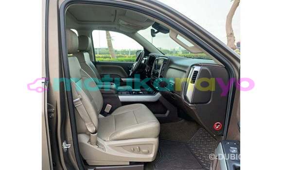 Acheter Import Voiture Chevrolet Silverado Marron à Import - Dubai, Bandundu Acheter Import Voiture Chevrolet Silverado Marron à Import - Dubai, Bandundu