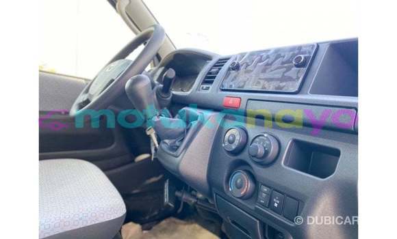 Buy Import Toyota Hiace White Car in Import - Dubai in Bandundu Buy Import Toyota Hiace White Car in Import - Dubai in Bandundu