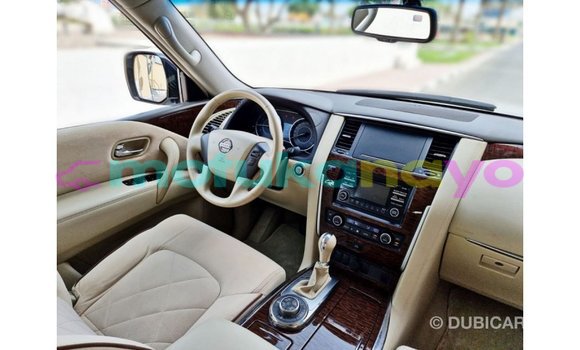 Buy Import Nissan Patrol White Car in Import - Dubai in Bandundu Buy Import Nissan Patrol White Car in Import - Dubai in Bandundu