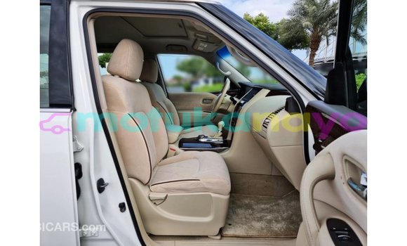 Buy Import Nissan Patrol White Car in Import - Dubai in Bandundu Buy Import Nissan Patrol White Car in Import - Dubai in Bandundu