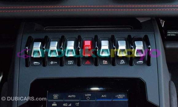 Acheter Import Voiture Lamborghini Centanario Rouge à Import - Dubai, Bandundu Acheter Import Voiture Lamborghini Centanario Rouge à Import - Dubai, Bandundu