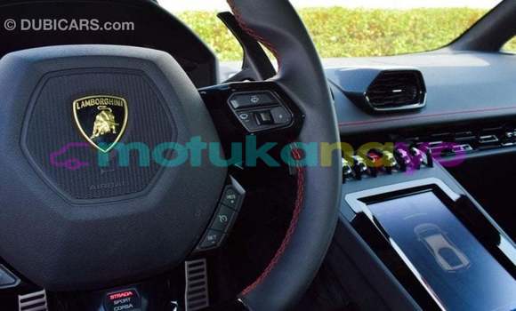 Acheter Import Voiture Lamborghini Centanario Rouge à Import - Dubai, Bandundu Acheter Import Voiture Lamborghini Centanario Rouge à Import - Dubai, Bandundu