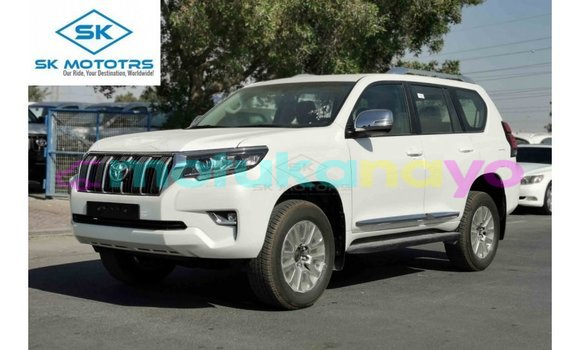 Acheter Import Voiture Toyota Prado Blanc à Import - Dubai, Bandundu