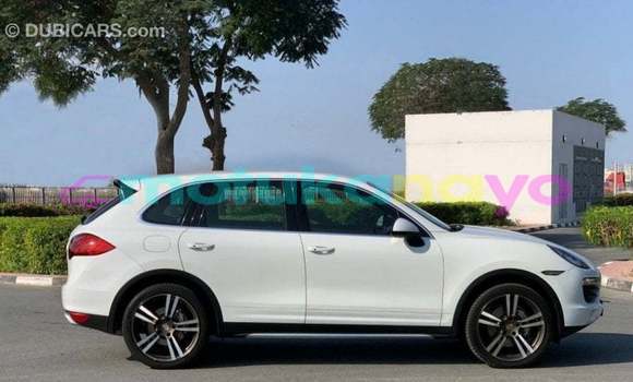 Buy Import Porsche Cayman White Car in Import - Dubai in Bandundu Buy Import Porsche Cayman White Car in Import - Dubai in Bandundu