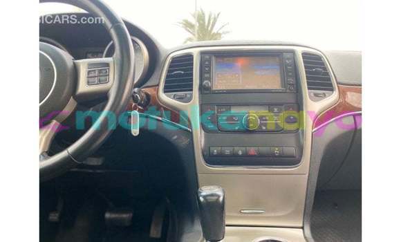 Buy Import Jeep Grand Cherokee White Car in Import - Dubai in Bandundu Buy Import Jeep Grand Cherokee White Car in Import - Dubai in Bandundu