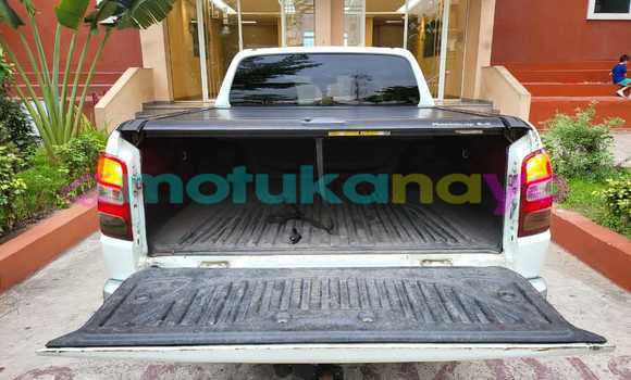 Acheter Occasion Voiture Mitsubishi L200 Blanc à Kinshasa, Kinshasa Acheter Occasion Voiture Mitsubishi L200 Blanc à Kinshasa, Kinshasa