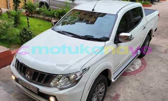 Acheter Occasion Voiture Mitsubishi L200 Blanc à Kinshasa, Kinshasa Acheter Occasion Voiture Mitsubishi L200 Blanc à Kinshasa, Kinshasa
