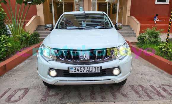 Acheter Occasion Voiture Mitsubishi L200 Blanc à Kinshasa, Kinshasa Acheter Occasion Voiture Mitsubishi L200 Blanc à Kinshasa, Kinshasa