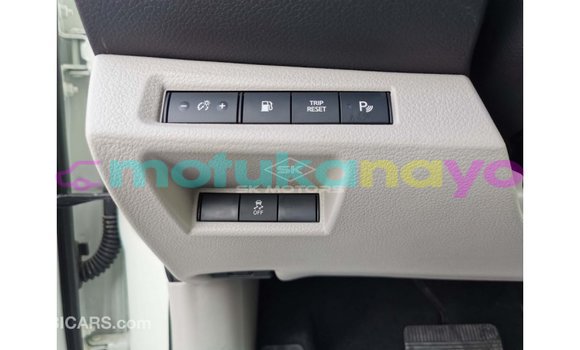 Buy Import Nissan Xterra White Car in Import - Dubai in Bandundu Buy Import Nissan Xterra White Car in Import - Dubai in Bandundu