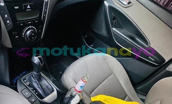 Acheter Occasion Voiture Hyundai Santa Fe Noir à Kinshasa, Kinshasa Acheter Occasion Voiture Hyundai Santa Fe Noir à Kinshasa, Kinshasa