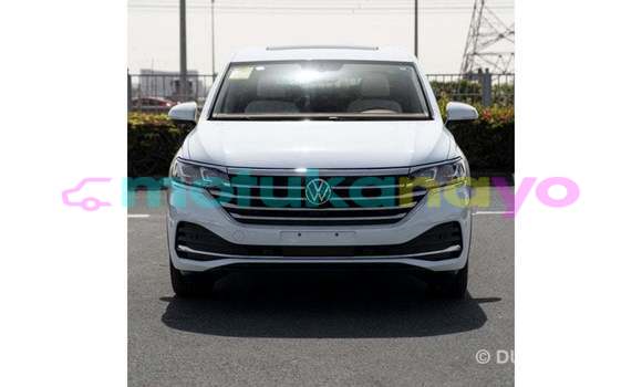 Buy Import Volkswagen TRUCK White Truck in Import - Dubai in Bandundu Buy Import Volkswagen TRUCK White Truck in Import - Dubai in Bandundu