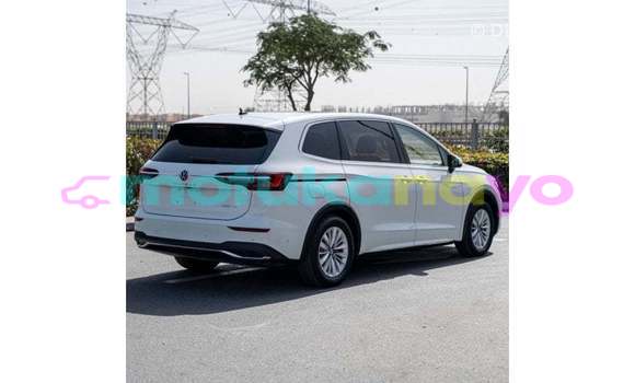 Buy Import Volkswagen TRUCK White Truck in Import - Dubai in Bandundu Buy Import Volkswagen TRUCK White Truck in Import - Dubai in Bandundu